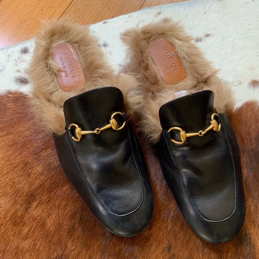 Gucci Black Leather Fur-Lined Horsebit Loafers